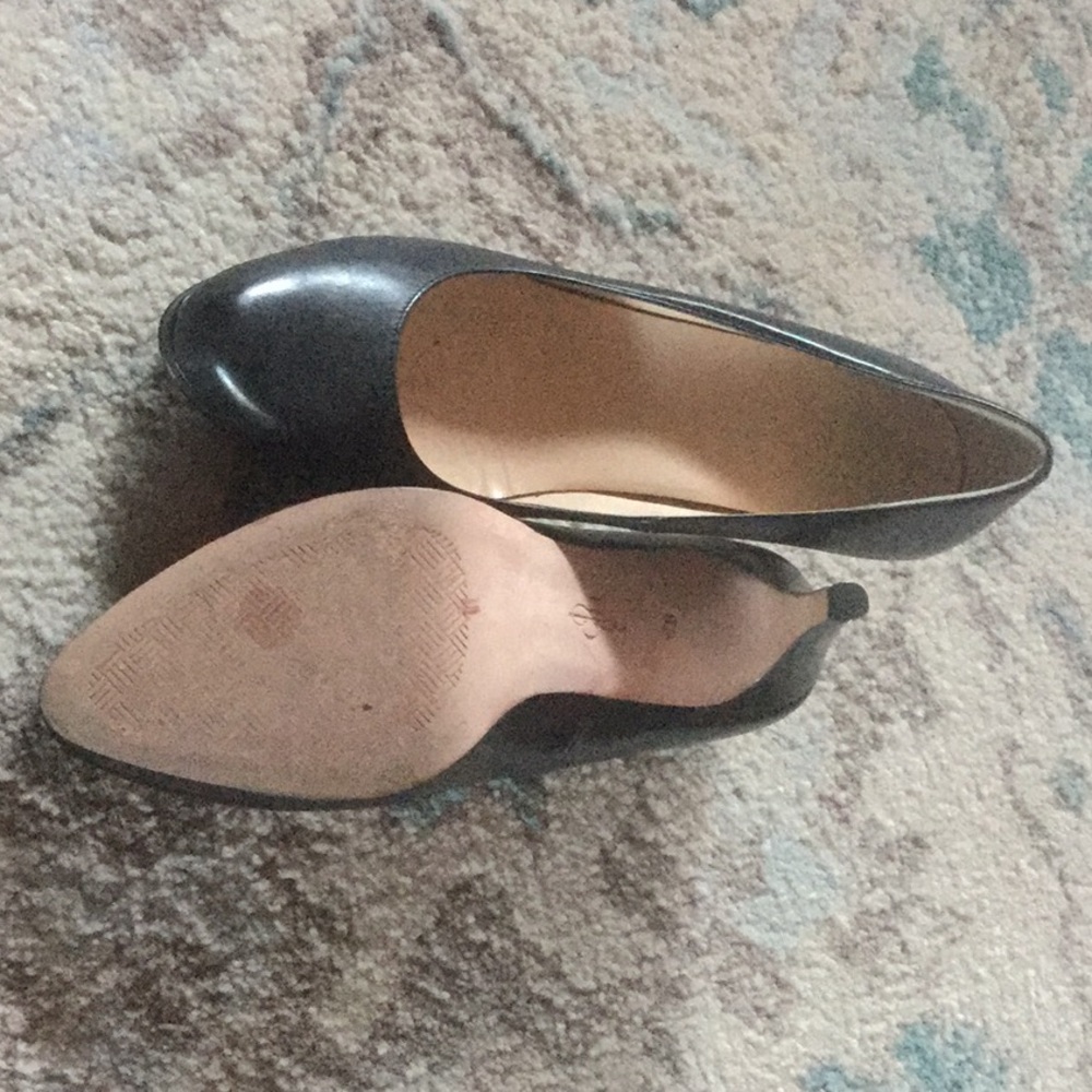 Leather Cole Haan pumps worn once 7